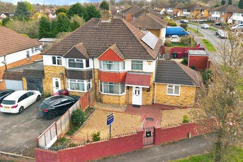 142 Dee Road, Tilehurst, Reading, RG30 4BT