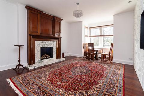 2 bedroom flat for sale, 6-7 Pine Tree Glen, Bournemouth
