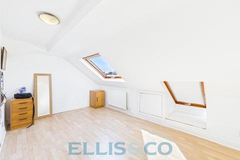 18 Ashden Walk, Tonbridge, TN10 3RL