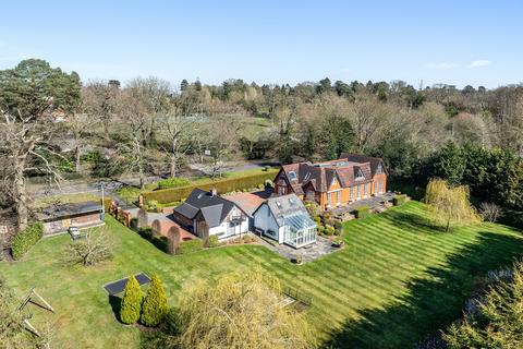 East Lodge, Dell Park Bishopsgate Road, Englefield Green, Egham, TW20 0YL