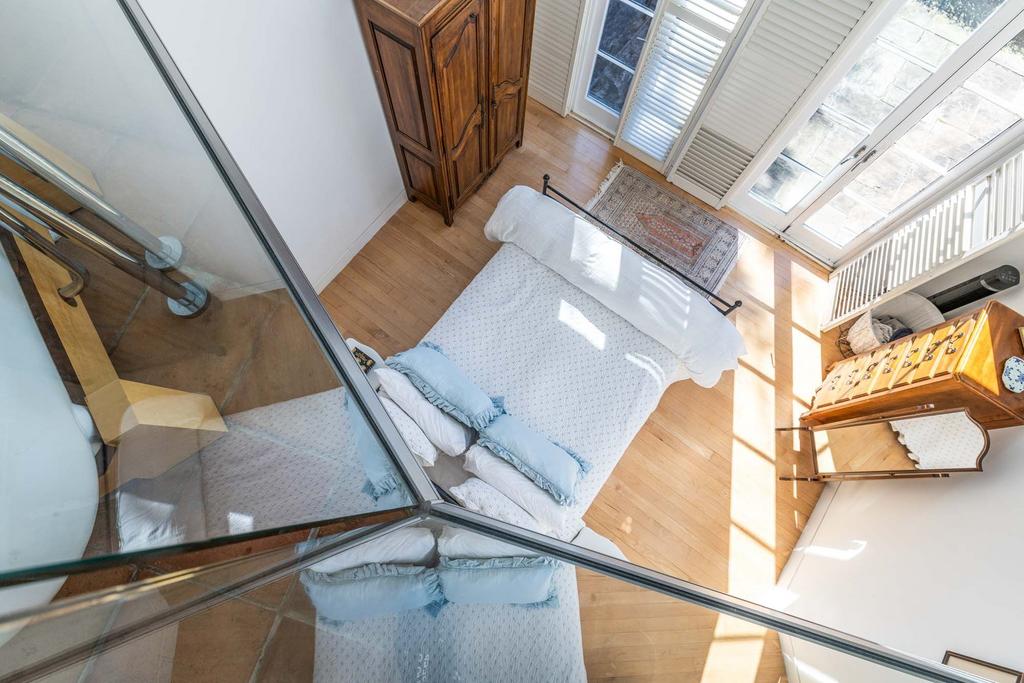 Principal bedroom