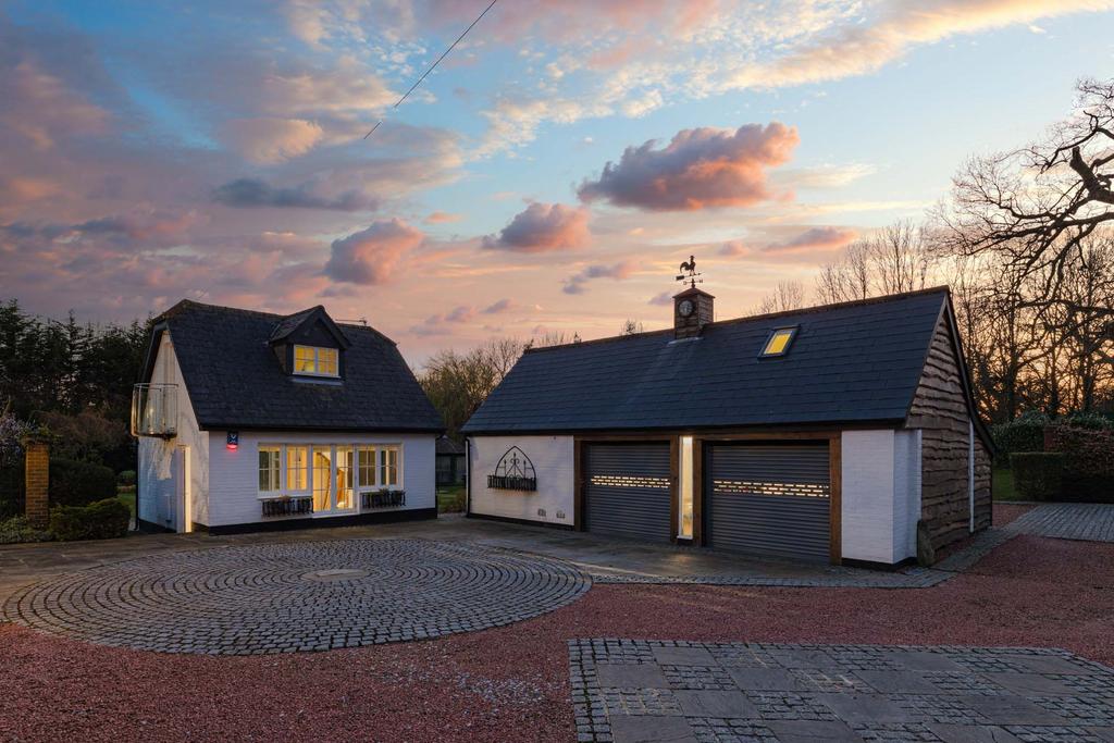 Annexe &amp; garage