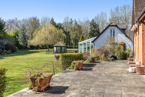 East Lodge, Dell Park Bishopsgate Road, Englefield Green, Egham, TW20 0YL
