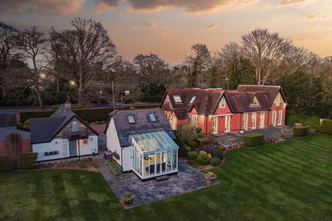 East Lodge, Dell Park Bishopsgate Road, Englefield Green, Egham, TW20 0YL