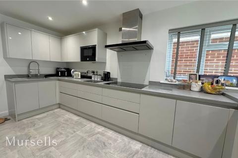 4 bedroom semi-detached house for sale, Gibbs Green, Poole BH16