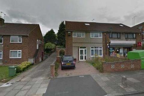 Garage to rent, Midhurst Hill, Bexleyheath DA6