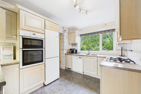 26 Brinkburn Drive, Sheffield, S17 3LU