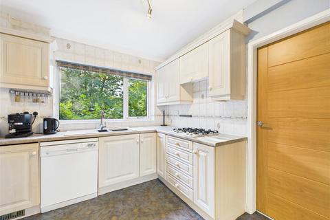 26 Brinkburn Drive, Sheffield, S17 3LU