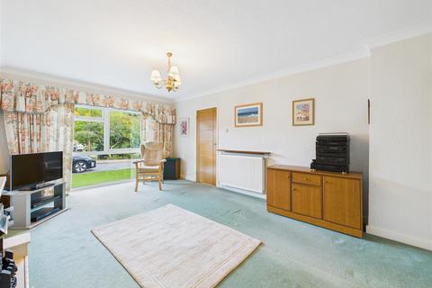 26 Brinkburn Drive, Sheffield, S17 3LU