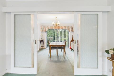 26 Brinkburn Drive, Sheffield, S17 3LU