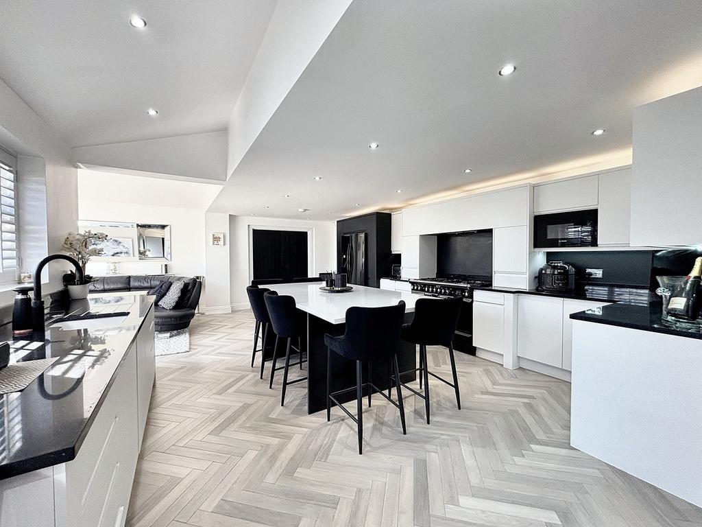 Kitchen/Family Room