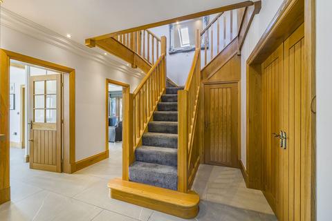 5 bedroom detached house for sale, Gilstead Lane, Bingley BD16
