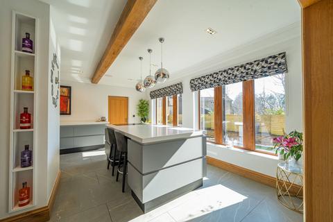 5 bedroom detached house for sale, Littlebeck, Gilstead Lane, Bingley, BD16 3LN
