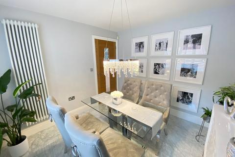 3 bedroom detached house for sale, Crymlyn Parc, Neath, Neath Port Talbot.