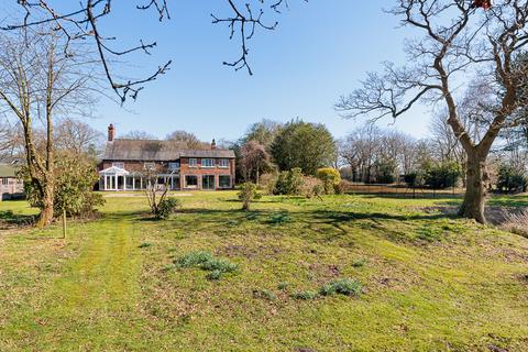 3 bedroom detached house for sale, Middlewich Road, Allostock, WA16