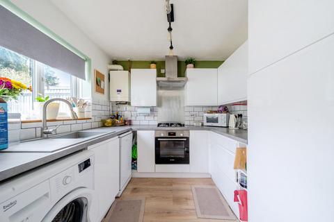 undefined, Lingen Close, Andover, SP10 4LS