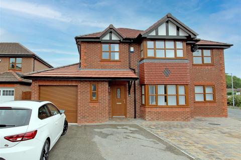 5 bedroom detached house for sale, Ffordd Cae Canol, Trefnant LL16