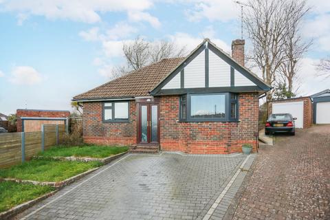 3 bedroom bungalow for sale, Sunnydale Close, Brighton, BN1