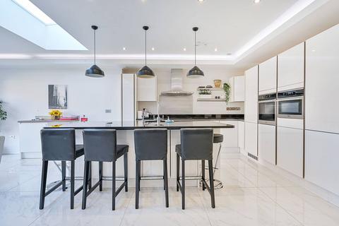 Ellesmere Road, Chiswick, London, W4