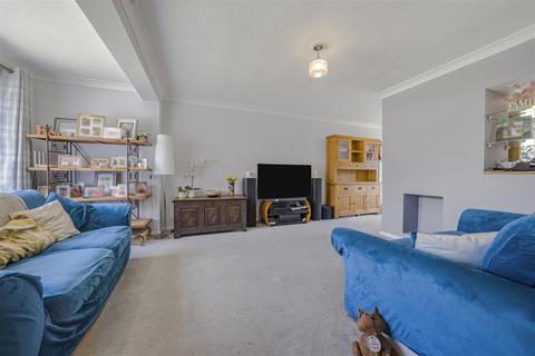 4 Andermans, Windsor, SL4 5RN