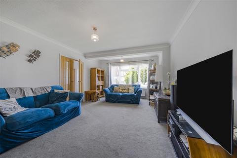 4 Andermans, Windsor, SL4 5RN