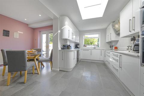 4 Andermans, Windsor, SL4 5RN