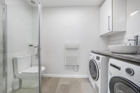 4 Andermans, Windsor, SL4 5RN