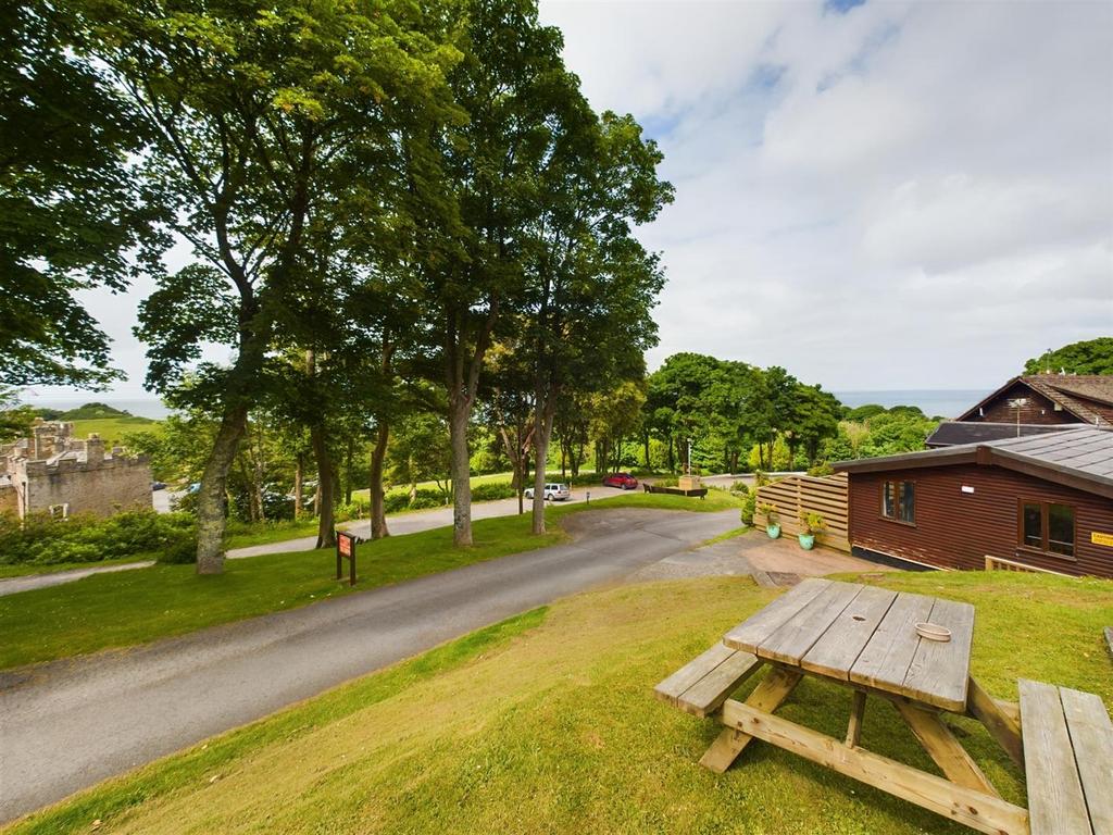 CAM01381 G0-PR0126-STILL013.jpg