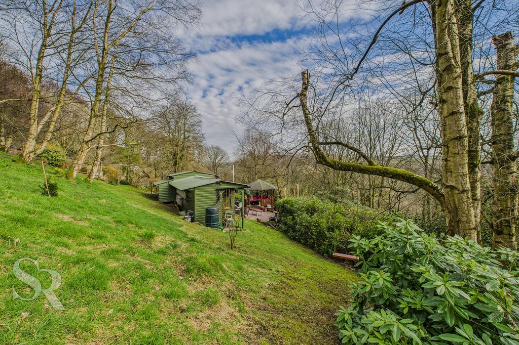 Gardens - Entertaining Area