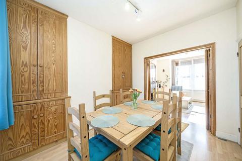 undefined, Lateward Road, Brentford TW8