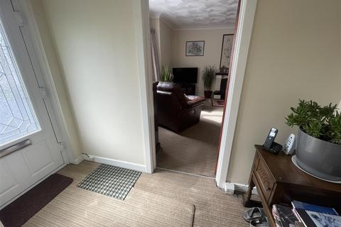 4 bedroom semi-detached house for sale, Penceiliogi, Llanelli
