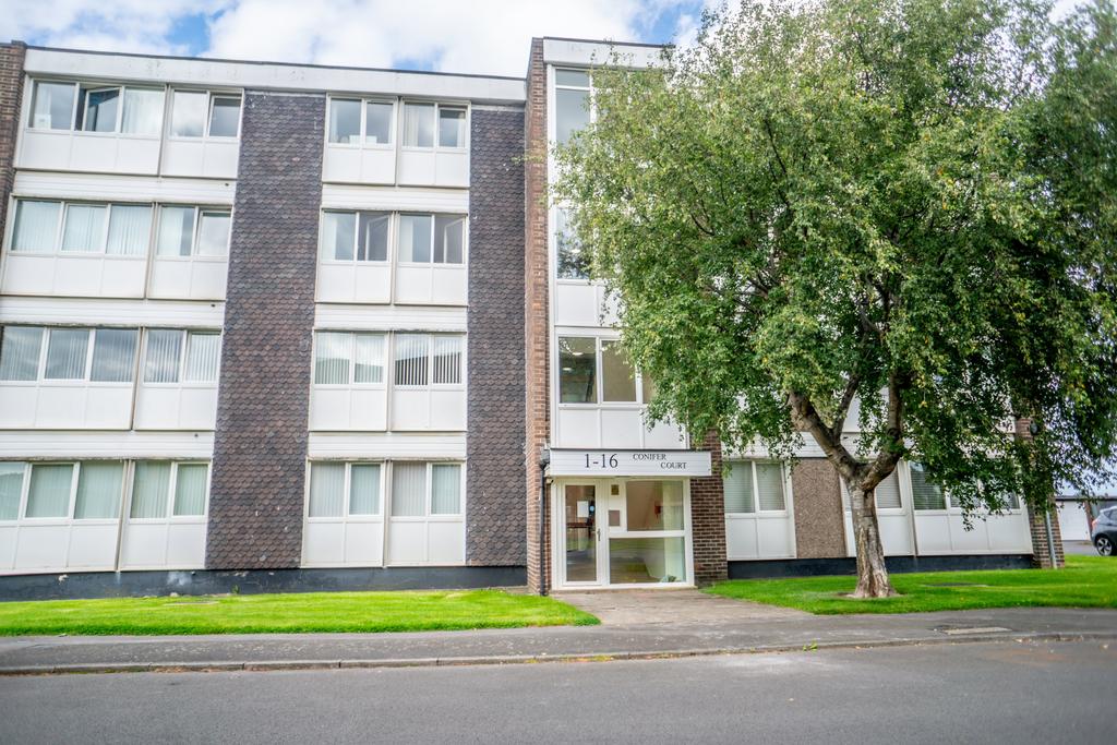 Conifer Court-072