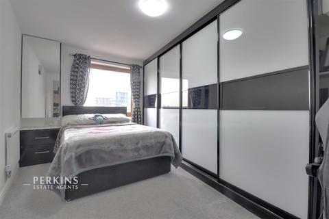 2 bedroom flat for sale, Wembley, HA0