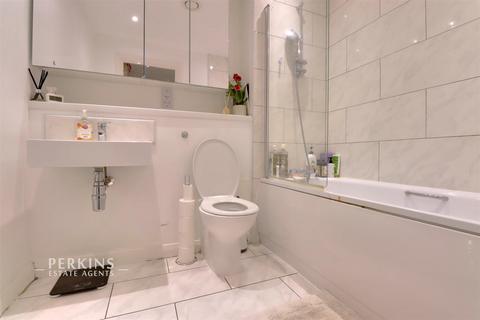 2 bedroom flat for sale, Wembley, HA0