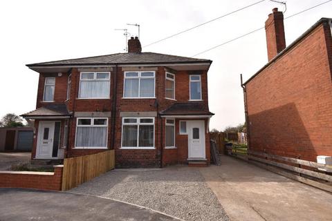 3 bedroom semi-detached house to rent, Oldfield Avenue, Hull, HU6