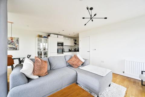 2 bedroom flat for sale, Wimhurst Court, Poplar, London, E14