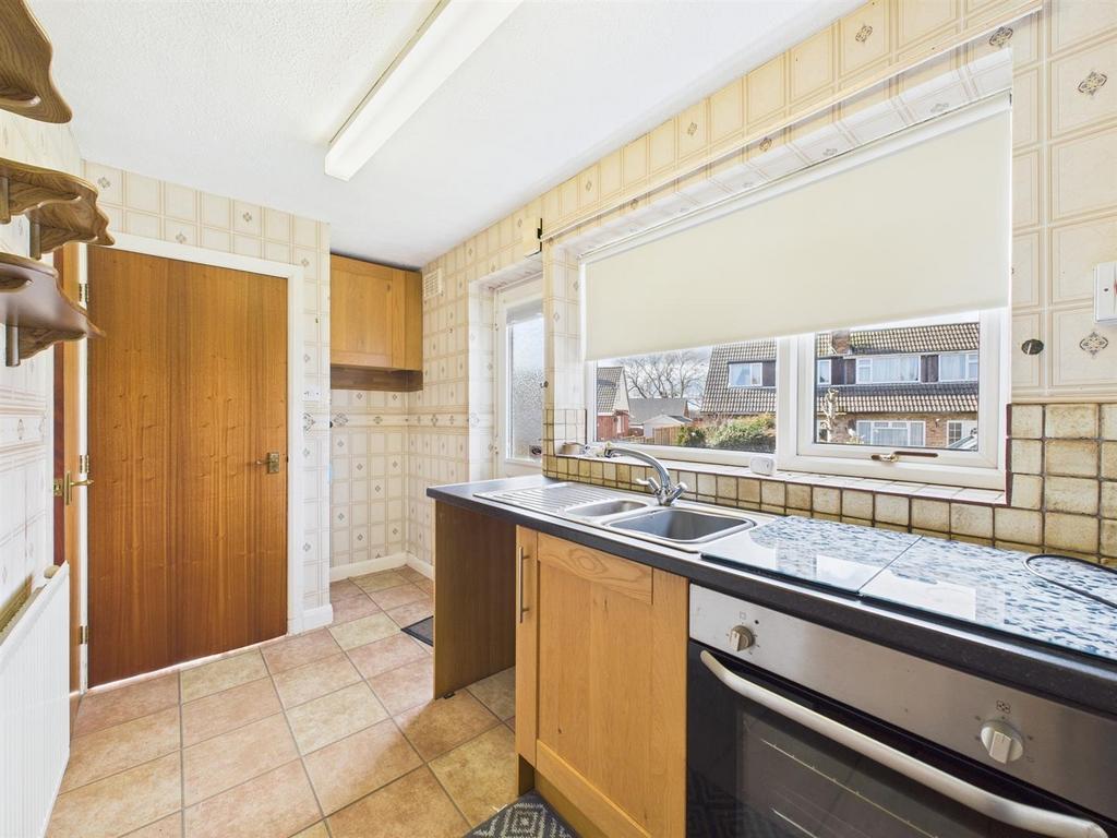 Kitchen: