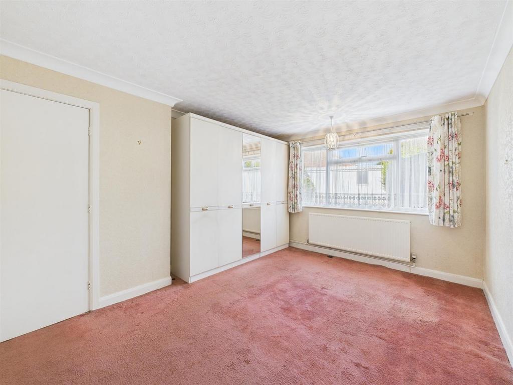 Bedroom: