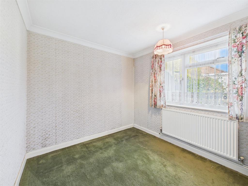 Bedroom: