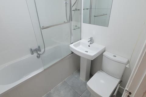 1 bedroom flat to rent, 28 Richmond Court, Roath