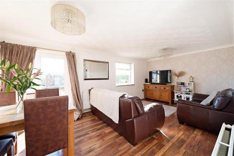 137 Lingfoot Crescent, Sheffield, S8 8DA