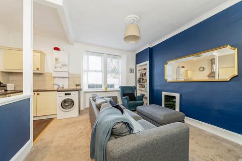 1 bedroom apartment for sale, Easwald Bank, Kilbarchan