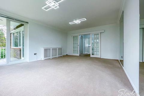 2 bedroom apartment to rent, 16 Lindsay Road, Bournemouth, Dorset