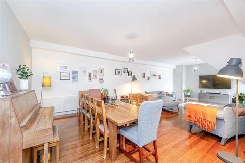4 bedroom detached house for sale, Main Street, Blackridge