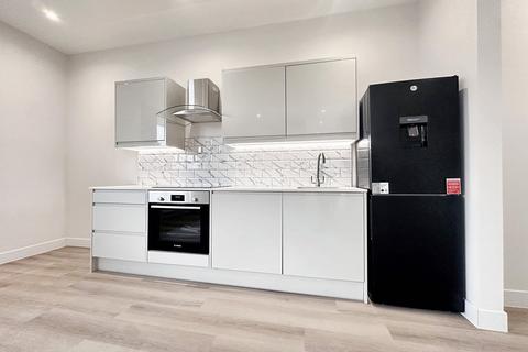 1 bedroom flat to rent, Streamside House, Uxbridge