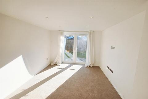 4 bedroom detached house to rent, Brookmead, Hildenborough