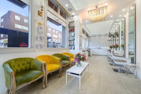 Shop to rent, Cricklewood Broadway, London, NW2