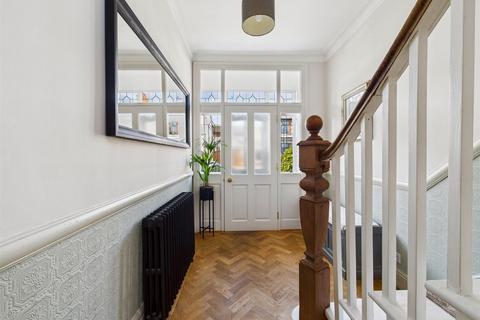 4 bedroom semi-detached house for sale, Tynedale Avenue, Whitley Bay