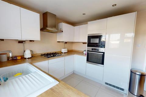 3 bedroom semi-detached house for sale, Langley Lane, Baildon