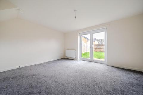 3 bedroom detached house to rent, Horwood Drive, Nottingham NG4